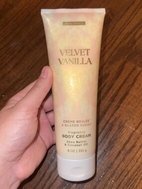 Scent Theory Velvet Vanilla Body Cream